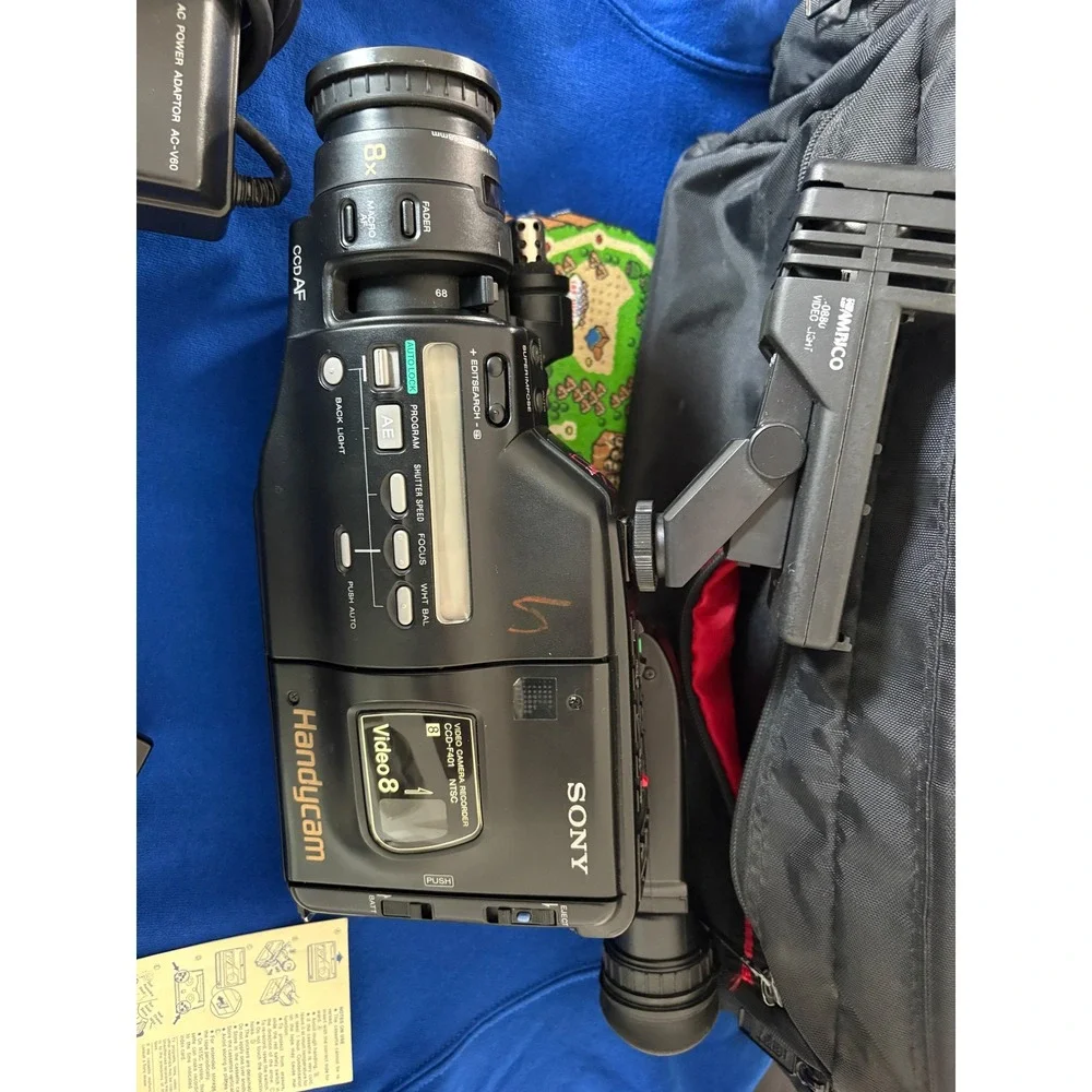 Sony Handycam CCD-F401 Video 8 Camcorder Bundle Remote AC-V60 Parts Repair